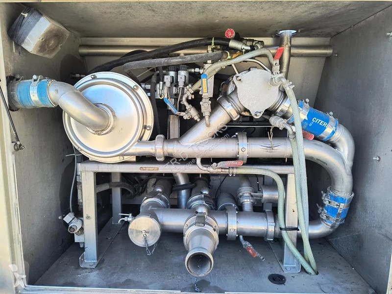 Semiremorca Maisonneuve INSULATED INOX TANK...