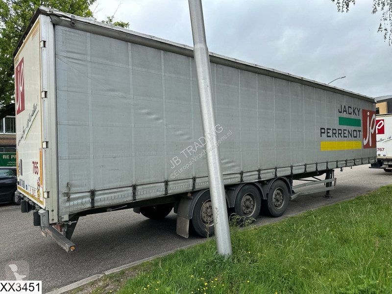 Semitrailer Fruehauf Tautliner