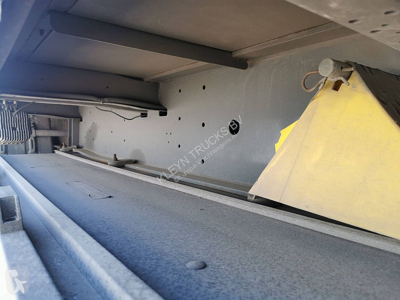 Semitrailer Kässbohrer L13S0R123K LAADKLEP LBW...