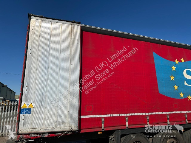 نصف مقطورة Schmitz Cargobull Curtainsider...