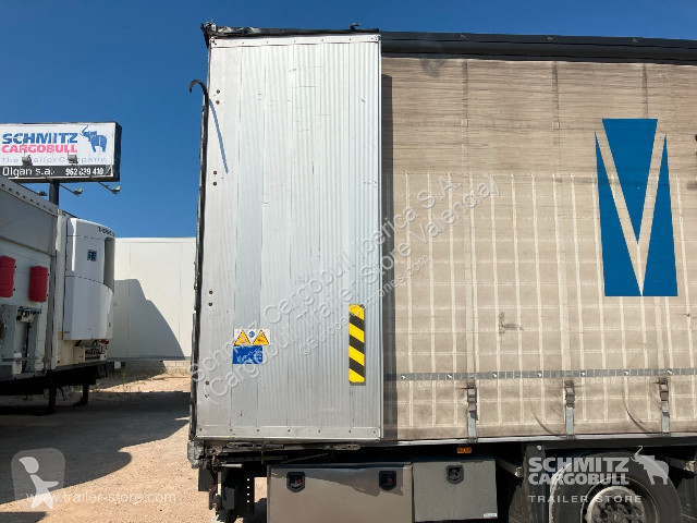 Návěs Schmitz Cargobull Curtainsider Standard