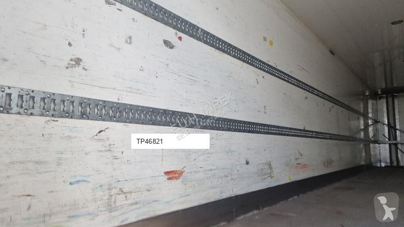 Semiremorca Tracon Uden
