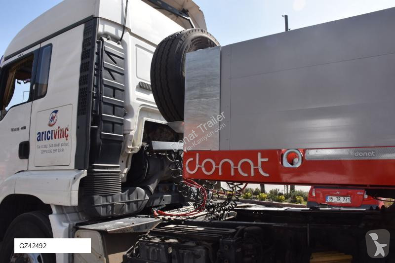 Semiremorca Donat 3 axle heavy duty lowbed