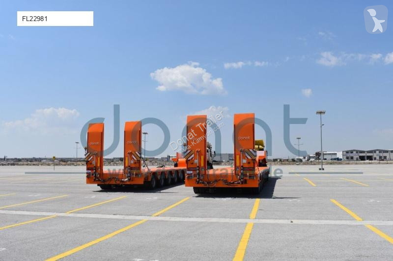 Semiremorca Donat 8 axle lowbed with hydraulic...