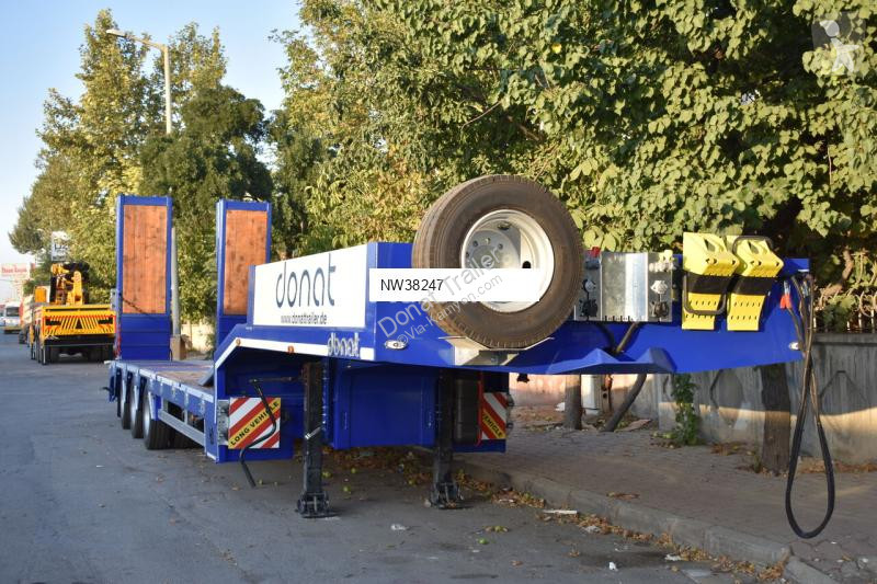 Превоз на строителна техника Donat 3 axle...
