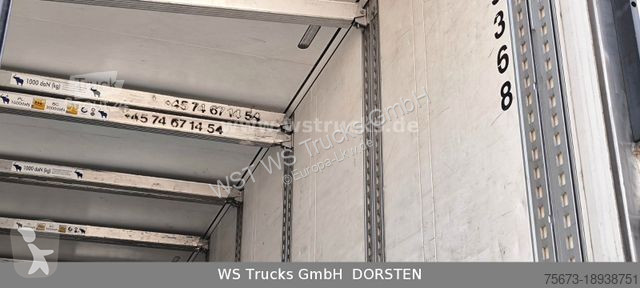 Semi reboque Schmitz Cargobull SKO 24 Vector...