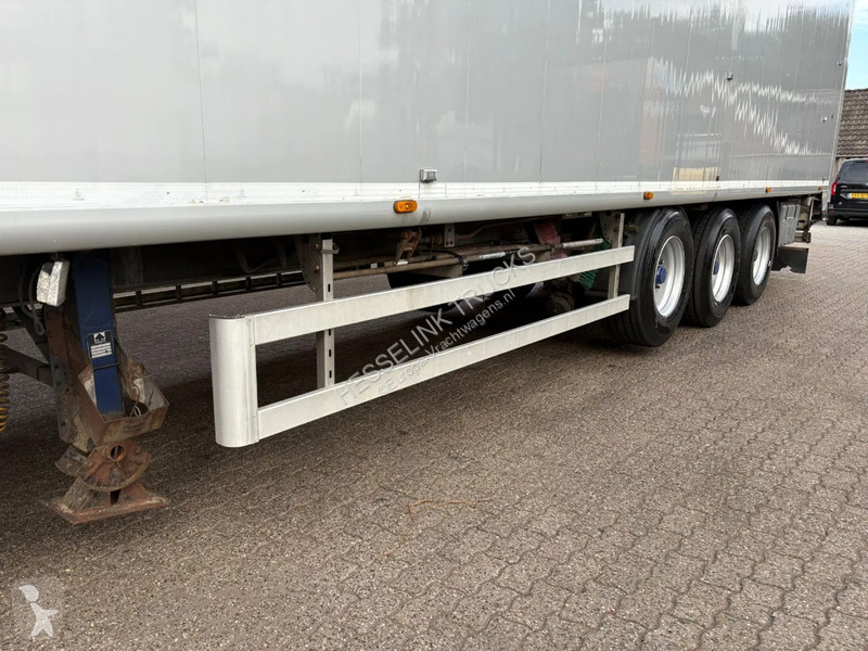 Semi reboque Kraker trailers 92m3, Walking...