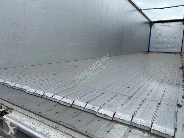 Semiremorca  K100 - 93m3 Liftachse 10mm...