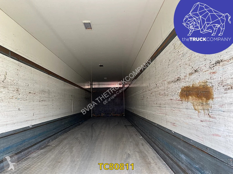 نصف مقطورة Van Hool