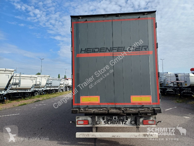 Semitrailer Schmitz Cargobull...