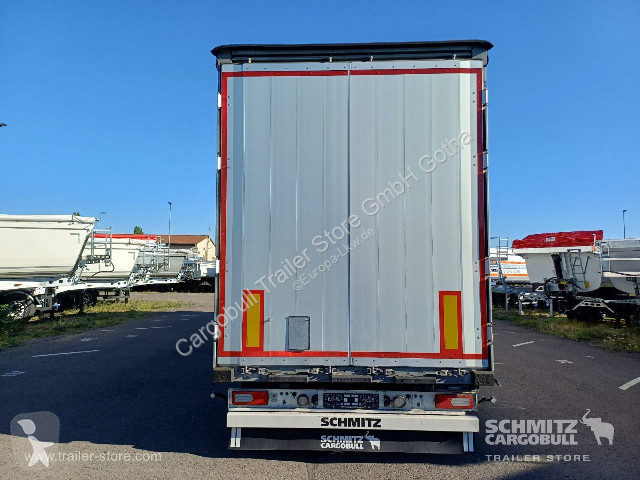 Návěs Schmitz Cargobull Curtainsider Mega Getränke