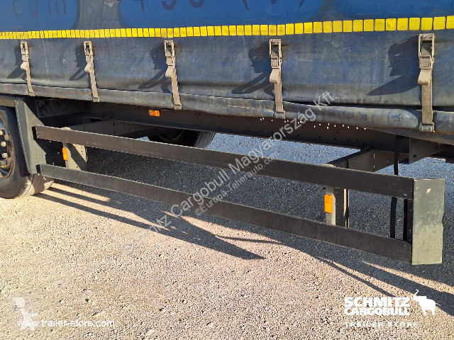 Semirimorchio Schmitz Cargobull Curtainsider Mega