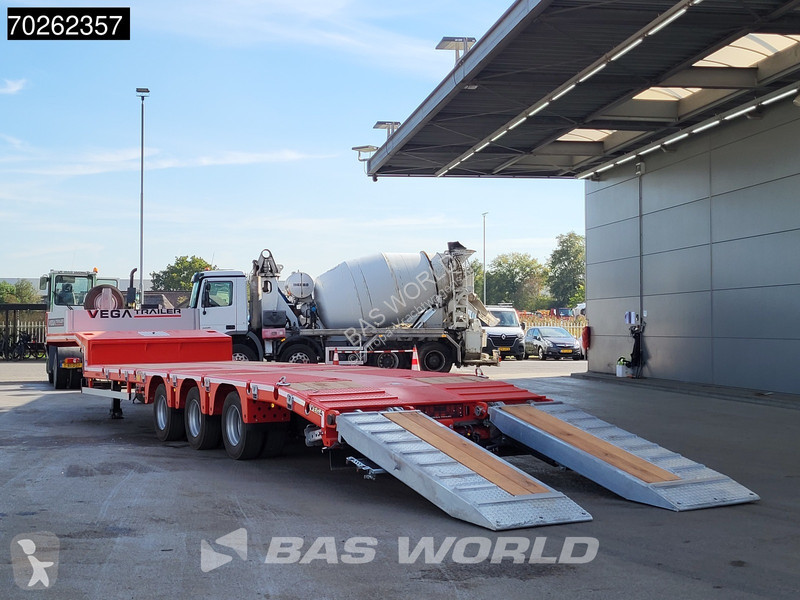 نصف مقطورة  Lowbed 2 axles NEW Hydr. Ramps....