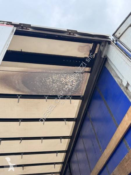 نصف مقطورة Krone CENTINATO