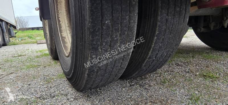 نصف مقطورة Fruehauf