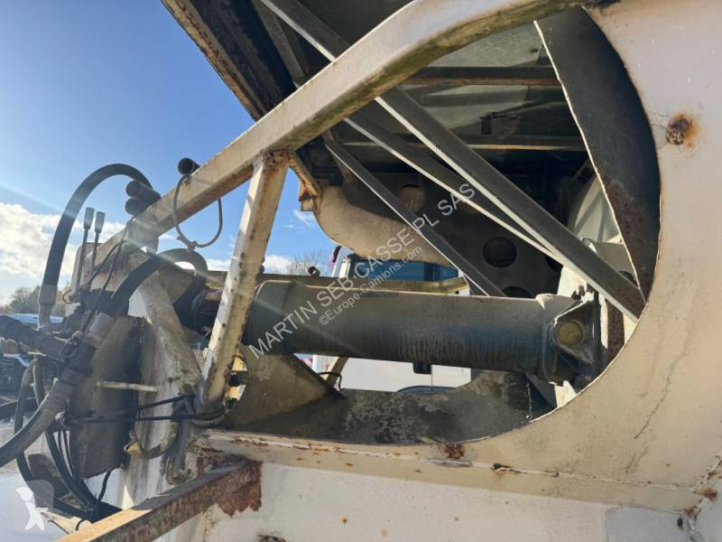 نصف مقطورة Pomiers D2D33S