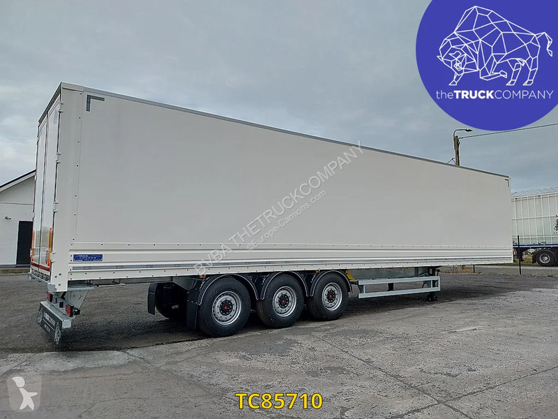 نصف مقطورة Hoet Trailer  HT.BOX