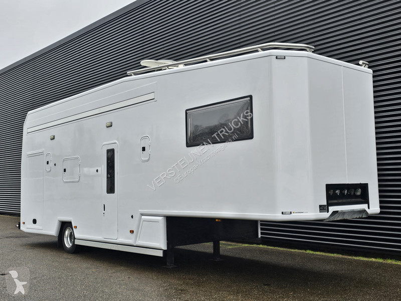 Полуприцеп  CAMPER TRAILER / MOBIL HOME