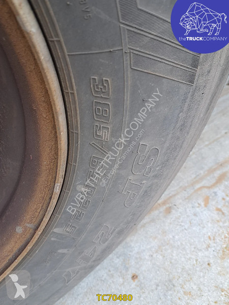 نصف مقطورة Krone
