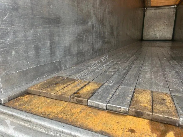 نصف مقطورة  K200 - 93m3 SAF 10mm