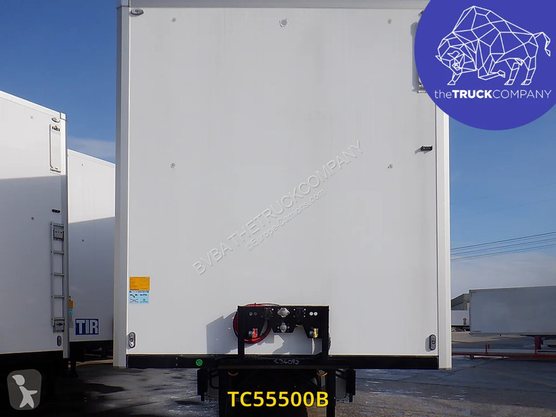 نصف مقطورة Kässbohrer SRI C