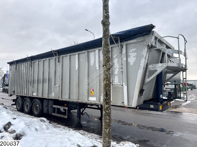 نصف مقطورة Benalu kipper 60m3, Lift axle