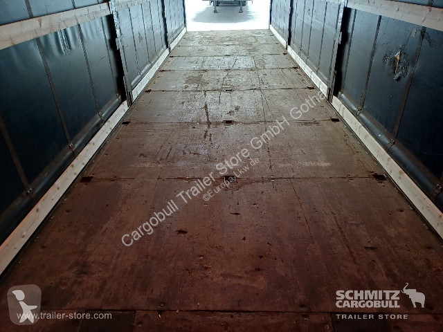 نصف مقطورة Krone Curtainsider Mega