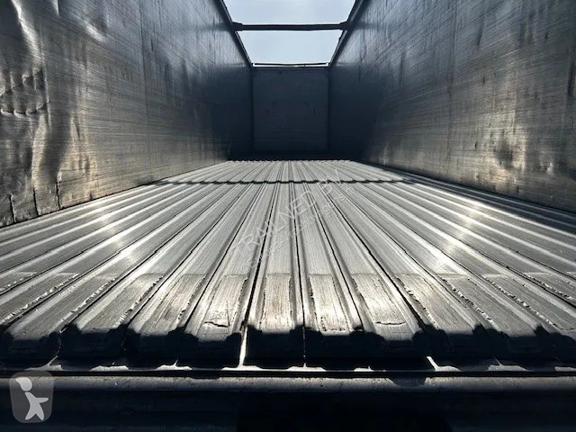 نصف مقطورة  K100 - 92m3 Liftachse HDI