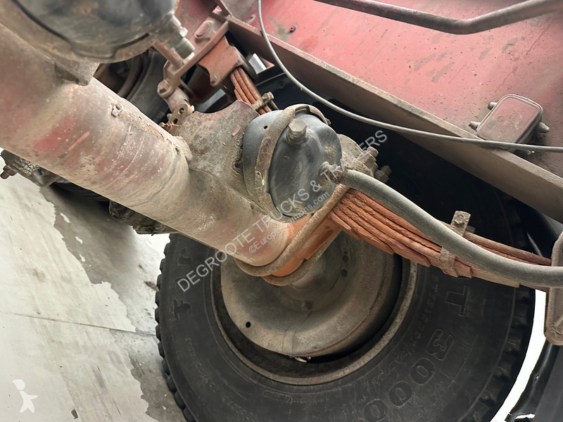 نصف مقطورة Fruehauf Skelet 20 ft