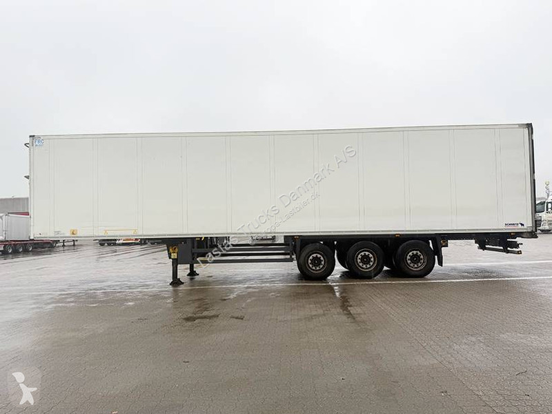 نصف مقطورة Schmitz Cargobull Refrigerated...