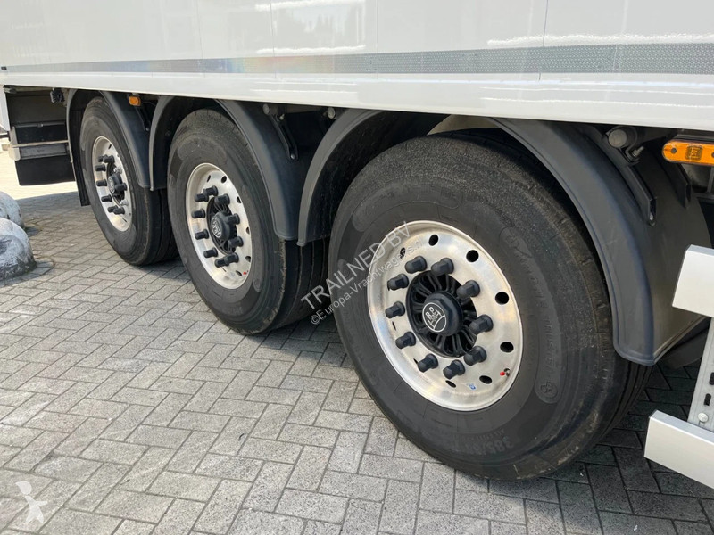 نصف مقطورة  K200 - 92m3 Liftas Alcoa Agrar