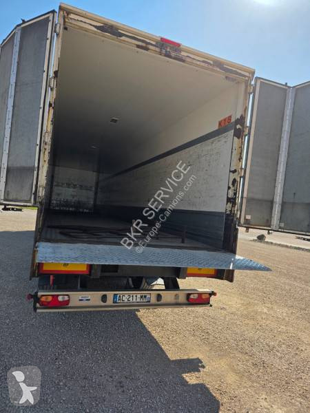 نصف مقطورة Van Hool