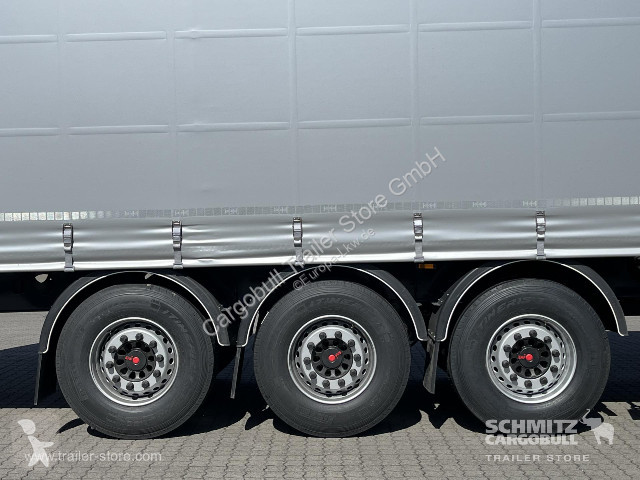 نصف مقطورة Berger Curtainsider Standard Getränke