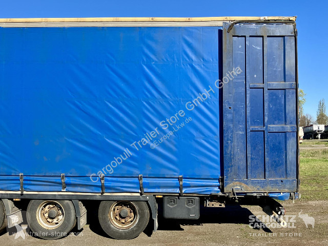 نصف مقطورة Krone Curtainsider Mega