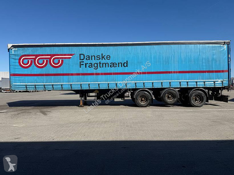 Félpótkocsi  Curtainsider / City-Plane Stapler