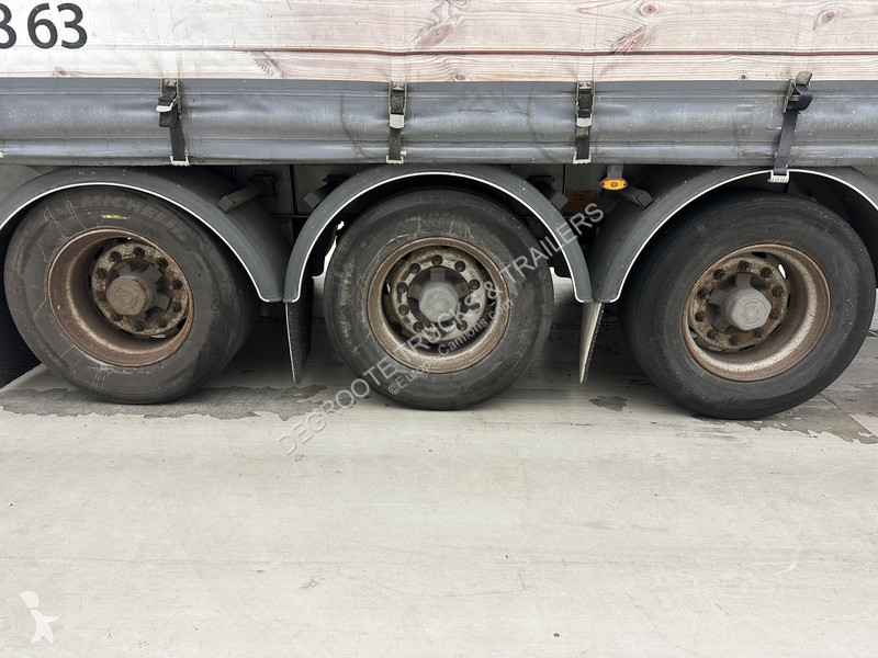 نصف مقطورة Fruehauf Tautliner