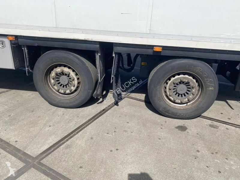 نصف مقطورة Burg 2 AS GESLOTEN LAATSTE AS GESTUURD