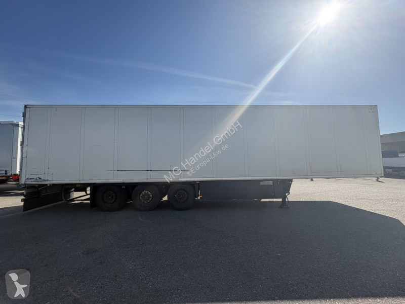 نصف مقطورة Schmitz Cargobull SCB S3B...