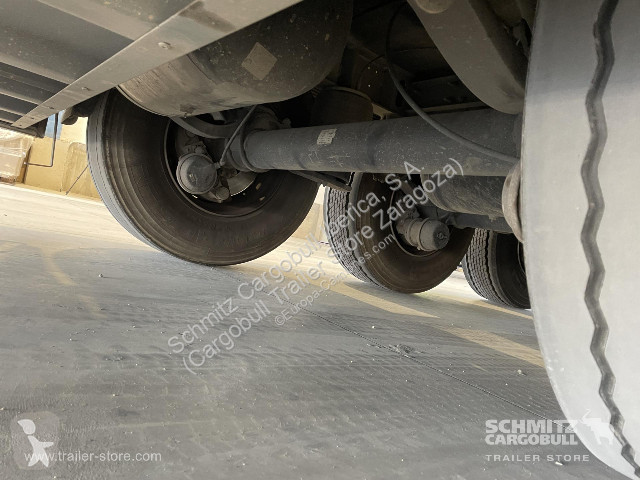 نصف مقطورة Schmitz Cargobull Reefer Standard