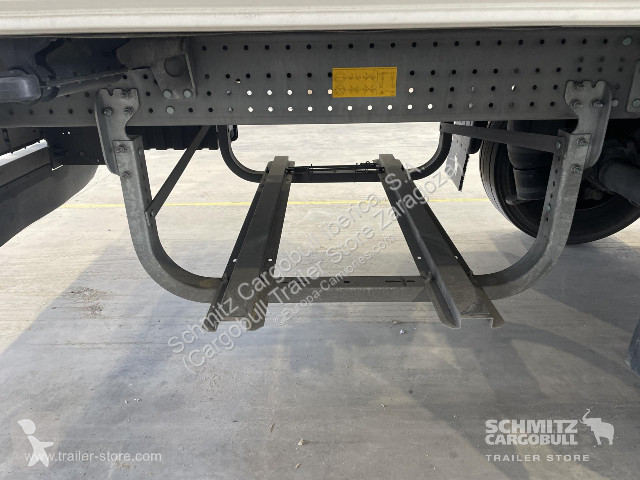 نصف مقطورة Schmitz Cargobull Reefer Standard