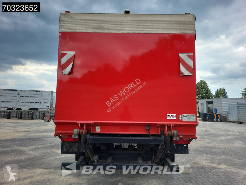 نصف مقطورة  Tail gate