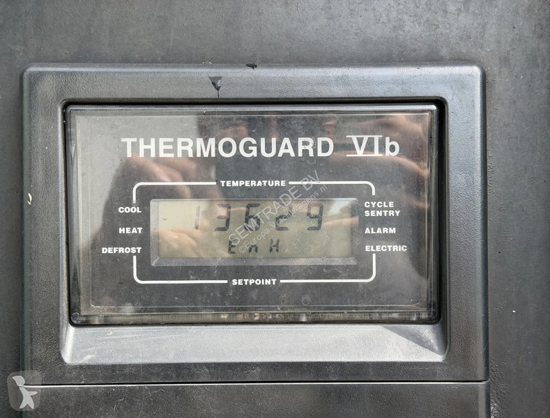 نصف مقطورة Floor THEO MULDER THERMO KING...