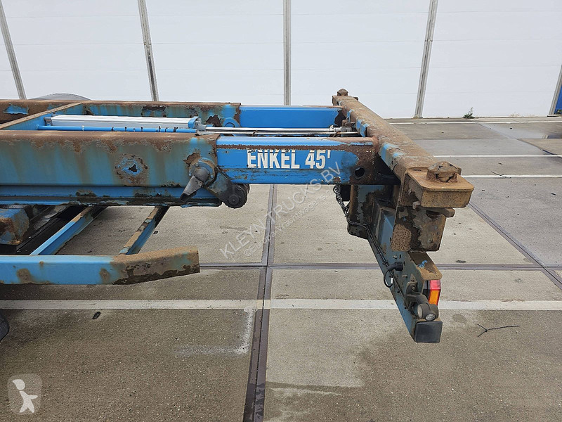 نصف مقطورة Renders CHASSIS PORTMASTER
