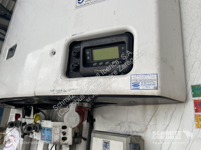 نصف مقطورة Schmitz Cargobull Reefer Standard