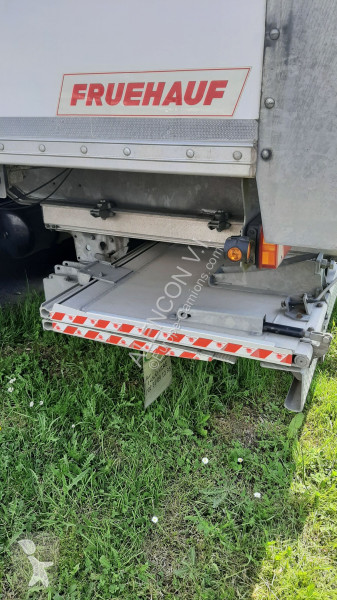 نصف مقطورة Fruehauf CITY FKSR24CNP