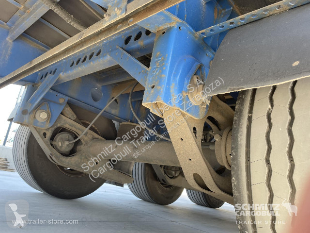 نصف مقطورة Berger Curtainsider Standard
