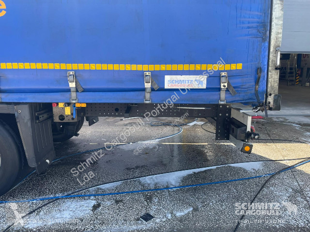 نصف مقطورة Schmitz Cargobull Semitrailer...