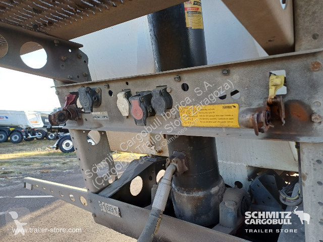 نصف مقطورة Schmitz Cargobull Tipper Steel half...