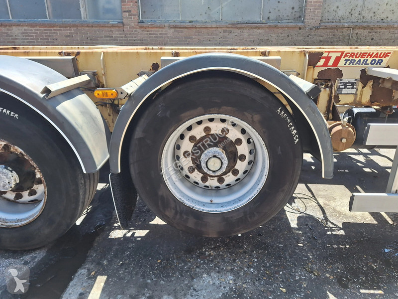 نصف مقطورة Fruehauf T38N