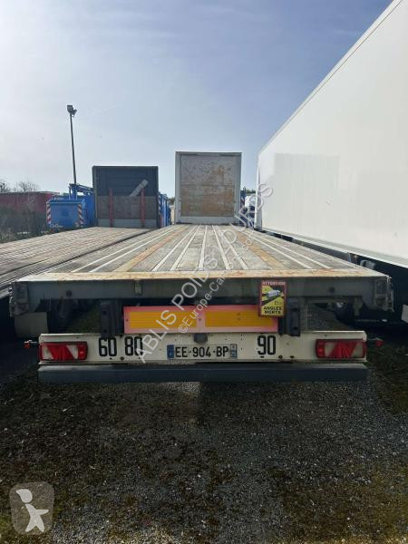 نصف مقطورة Fruehauf